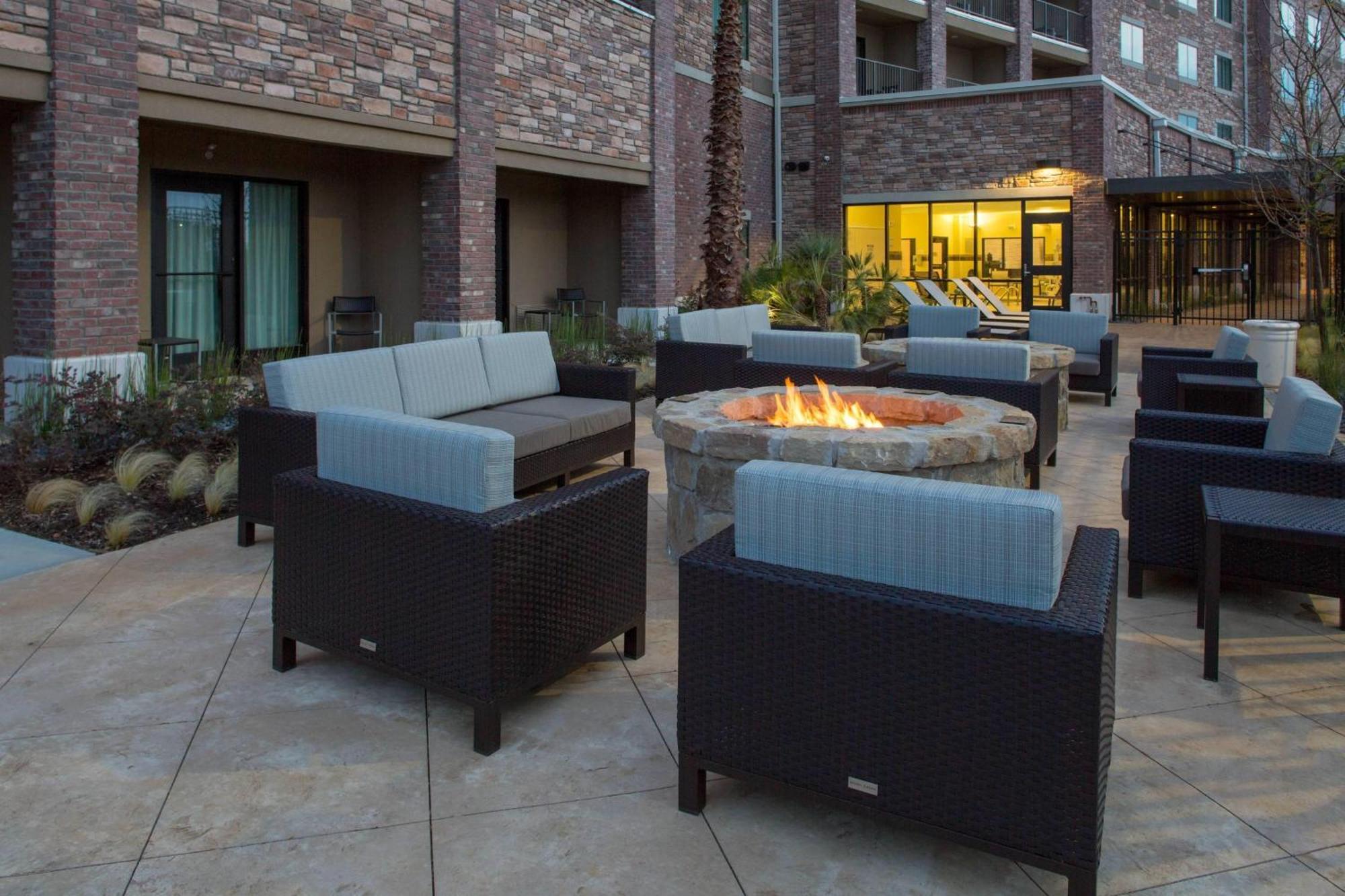 Courtyard By Marriott Dallas Flower Mound Exterior foto